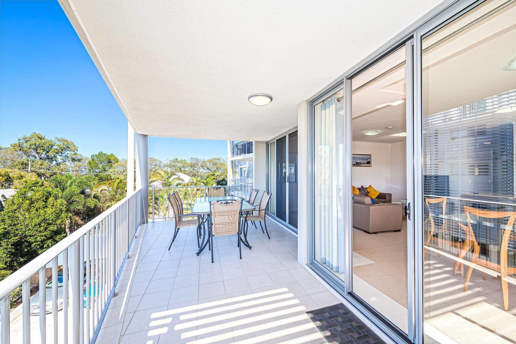 On The Bay Apartments Bongaree Extérieur photo